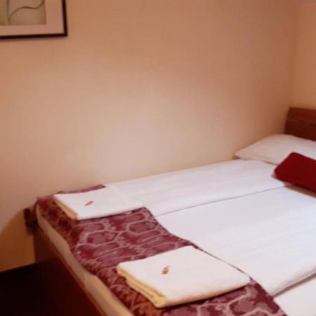 Hotel Casa Veche Sibiu Habitación foto