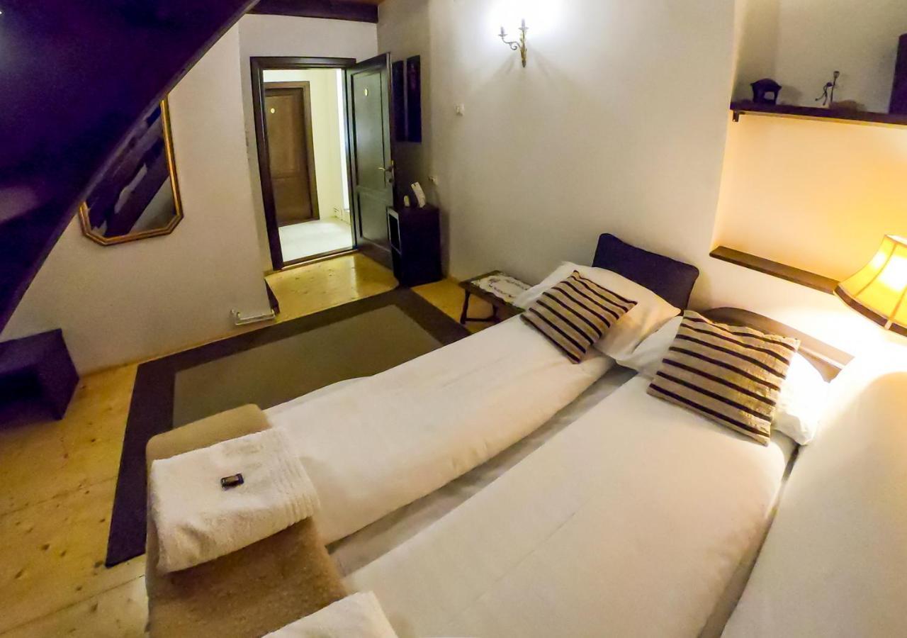 Hotel Casa Veche Sibiu Habitación foto